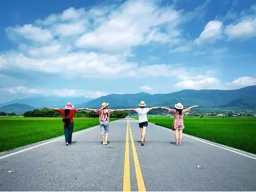 旅游怎么省钱又划算？这10个小妙招让你少花一半钱，玩得更尽兴